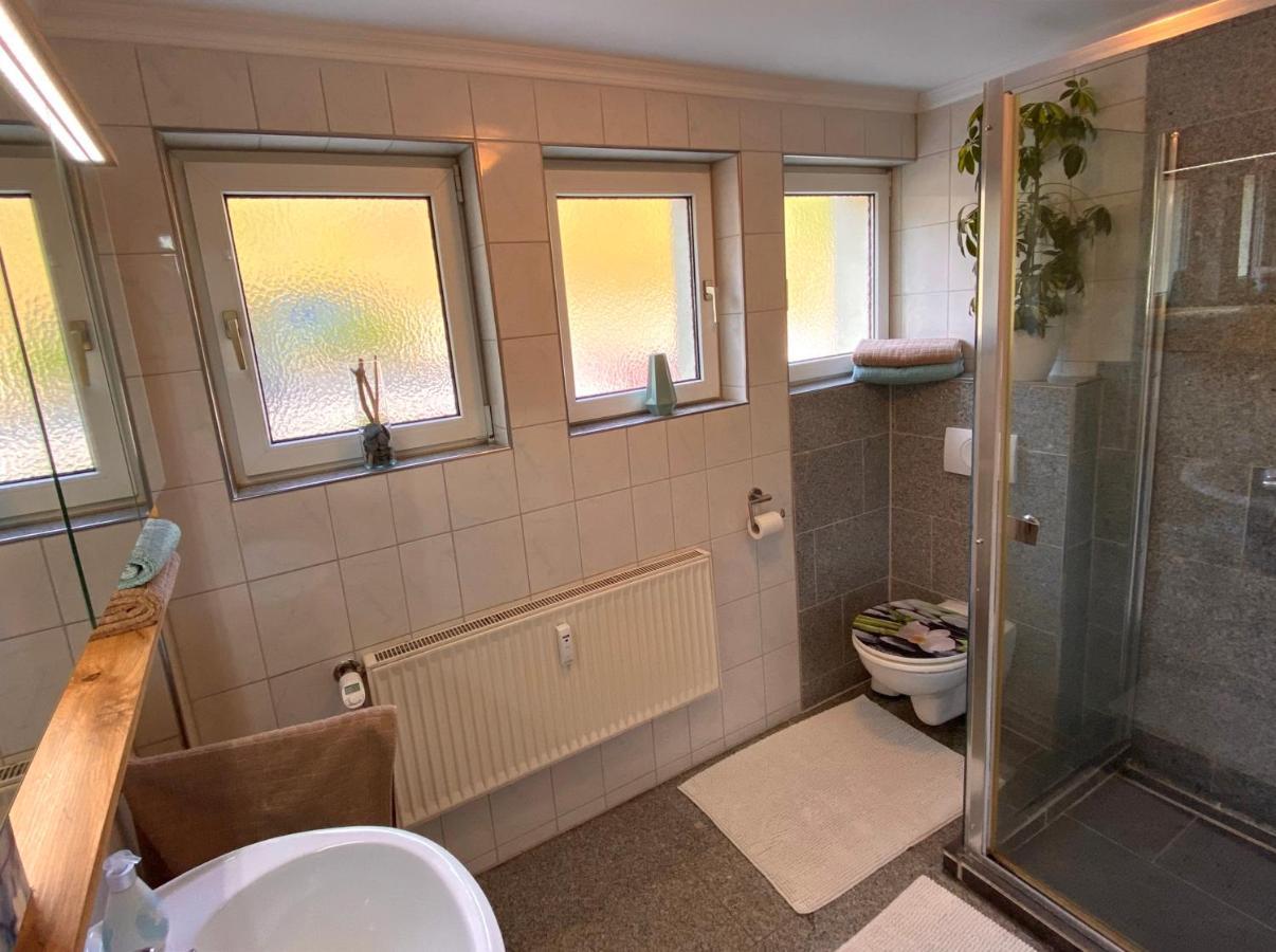 Roosartige Ferien - Ferienwohnung Am Weiherturm Бахарах Экстерьер фото